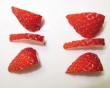 いちごバタフライ の 作り方　飾り切り作り方5写真