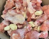 手羽元のニンニク蒸し煮作り方2写真