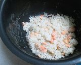 どこを食べても鮭！鮭！鮭！おにぎり作り方1写真