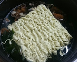 4種冷凍キノコを使った即席麺・激うまです作り方6写真