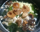 4種冷凍キノコを使った即席麺・激うまです作り方7写真