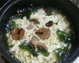 4種冷凍キノコを使った即席麺・激うまです作り方8写真