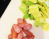 キャベツとウインナーの豆乳スープパスタ♡作り方1写真