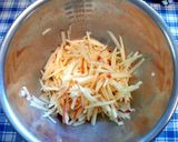 水菜と林檎のパリパリ麺サラダ♪作り方5写真