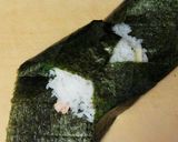 鮭と大葉とチーズのおにぎらず作り方3写真