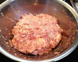 豚挽肉のチーズ入りミートボール、トマト煮作り方3写真