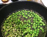 子供も大好き♡グリンピースごはん♡作り方1写真