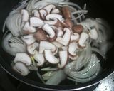 一番人気!玉ねぎしいたけ麩たまごのみそ汁作り方2写真