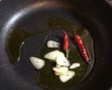 カリフラワーと舞茸のアンチョビカレー炒め作り方2写真