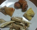 きのこダシの滲みたトロロ昆布のおにぎらず作り方1写真