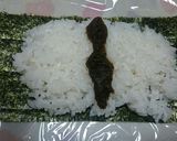 きのこダシの滲みたトロロ昆布のおにぎらず作り方6写真