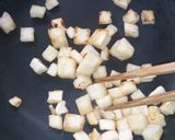超簡単★はちみつ大根の甘辛炒め作り方1写真