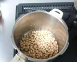 ふっくら大豆水煮と煮汁スープ～離乳食全期作り方2写真