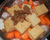 大根と手羽元と厚揚げの味噌煮込み作り方3写真
