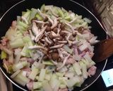 ヨシダソースで♪大根と鶏肉の甘辛丼作り方3写真