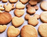 チョコペンで☆ディズニークッキー作り方1写真