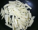 簡単☆納豆入りのジャガイモにら炒め作り方1写真