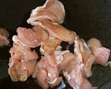 玉ねぎと鶏肉のコンソメバターパスタ作り方2写真