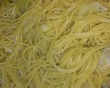 玉ねぎと鶏肉のコンソメバターパスタ作り方5写真