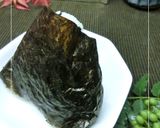 ポケットサンドなおにぎらず～焼き鶏缶。作り方2写真