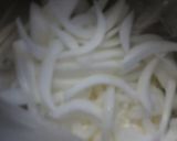 スライスオニオンを豚肉で巻いて焼く作り方1写真