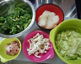 ちぢみほうれん草とキャベツお麩入りみそ汁作り方1写真
