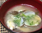 昆布出汁で香りが引き立つ♪あさりの味噌汁作り方4写真