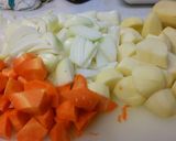 豚肉じゃが味噌スープ？作り方2写真