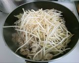 簡単！　豚肉　じゃがいも　もやし炒め！作り方4写真