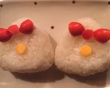 キャラ弁に△キティちゃんの三角おにぎり＊作り方3写真