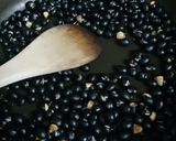 豆菓子～煎り黒豆の砂糖がらめ作り方2写真
