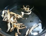 うど入り、ヒラタケとワカメだしの即席麺作り方3写真