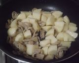 じゃがいもと鶏皮の煮込み作り方5写真
