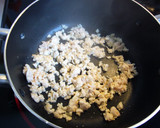蓮根と鶏ひき肉のオイスター炒め作り方3写真