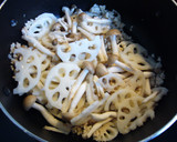 蓮根と鶏ひき肉のオイスター炒め作り方4写真