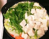 鶏とごぼうで豆乳味噌鍋作り方2写真