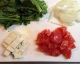 トマトと春菊の味噌汁作り方1写真