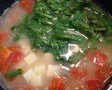 トマトと春菊の味噌汁作り方4写真
