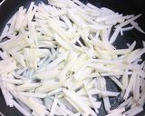 おつまみにもなる「じゃがもやチーズ」作り方3写真
