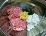 はんぺん入り♪豚100％ハンバーグ作り方1写真