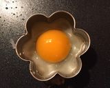 キャラ弁＊うずらの卵のお花＊オムライス風作り方2写真