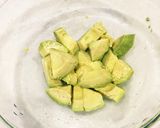 長芋とアボカドのわさびあえ作り方1写真