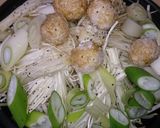 もやしと肉団子の蒸し鍋【タジン鍋】作り方1写真