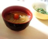 ちくわとトマトの味噌汁**だし入り~作り方4写真