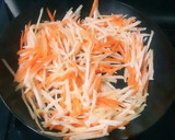 簡単副菜！大根とにんじんのきんぴら作り方3写真