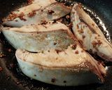 和と洋のコラボ♪ぶりのガーリック照り焼き作り方3写真