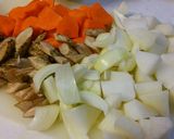 野菜いろいろスープ♪作り方1写真