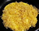 混ぜて焼くだけ♪包まないオムソバ♪作り方3写真