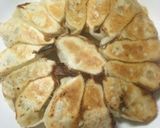 鳥もも肉と豚バラを叩いて手作り餃子作り方12写真