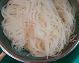 鶏むね肉セロリの★ナンプラー焼きビーフン作り方4写真